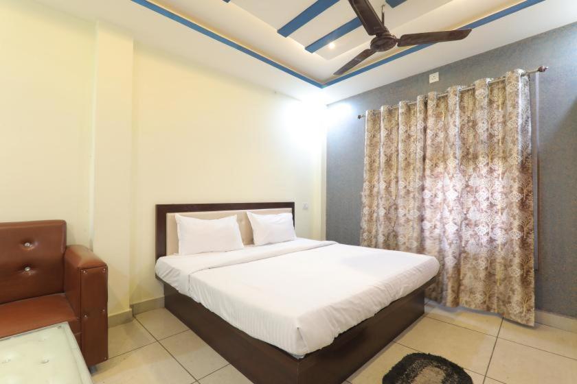 Shree Ram Hotel Gorakhpur Exteriör bild